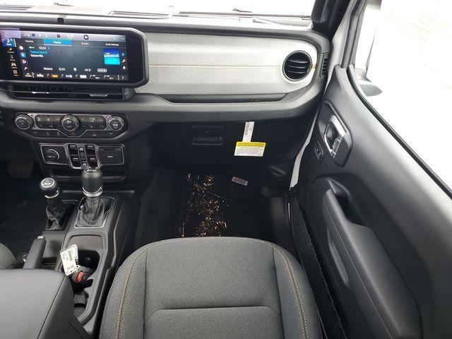 new 2026 Jeep Wrangler car, priced at $44,426