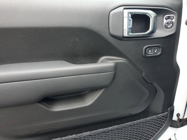 new 2026 Jeep Wrangler car, priced at $44,426