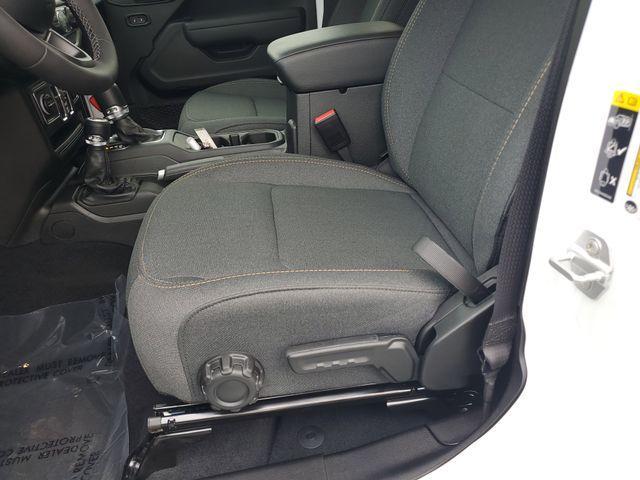 new 2026 Jeep Wrangler car, priced at $44,426