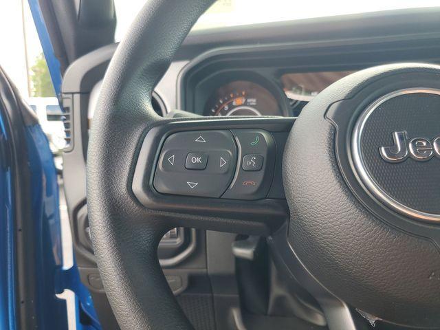 new 2025 Jeep Wrangler car, priced at $37,550