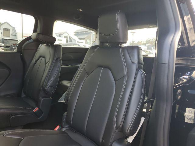 new 2026 Chrysler Pacifica car, priced at $45,183