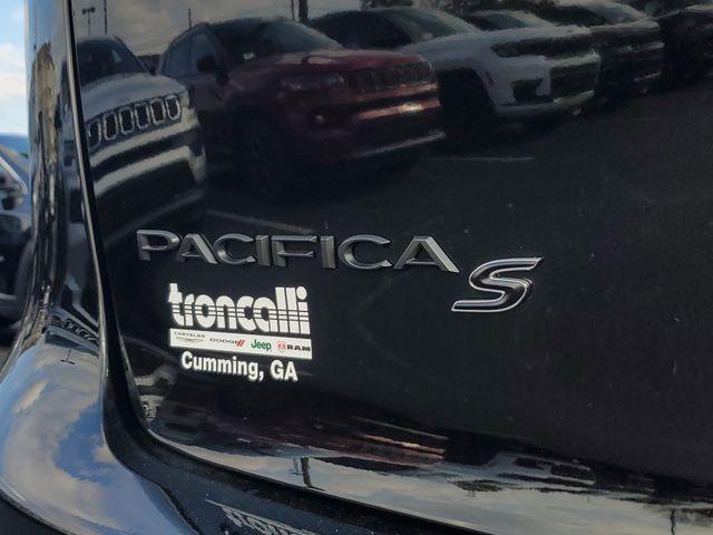 new 2026 Chrysler Pacifica car, priced at $45,183