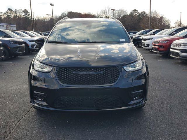 new 2026 Chrysler Pacifica car, priced at $45,183