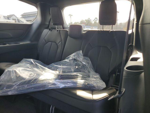 new 2026 Chrysler Pacifica car, priced at $45,183