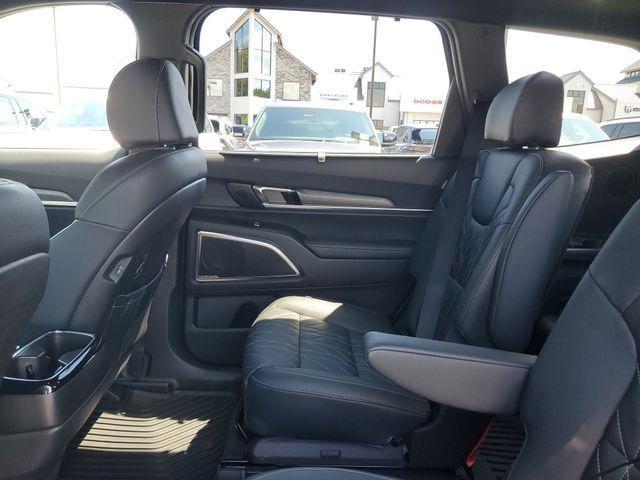 used 2023 Kia Telluride car, priced at $40,400