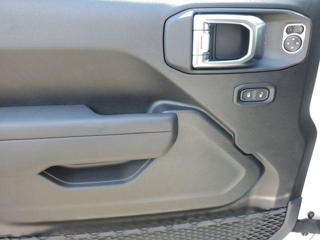 new 2025 Jeep Gladiator car, priced at $42,561