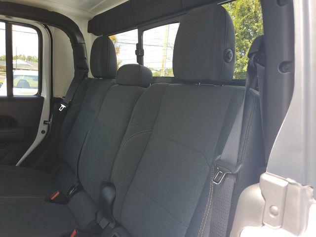 new 2025 Jeep Gladiator car, priced at $40,811