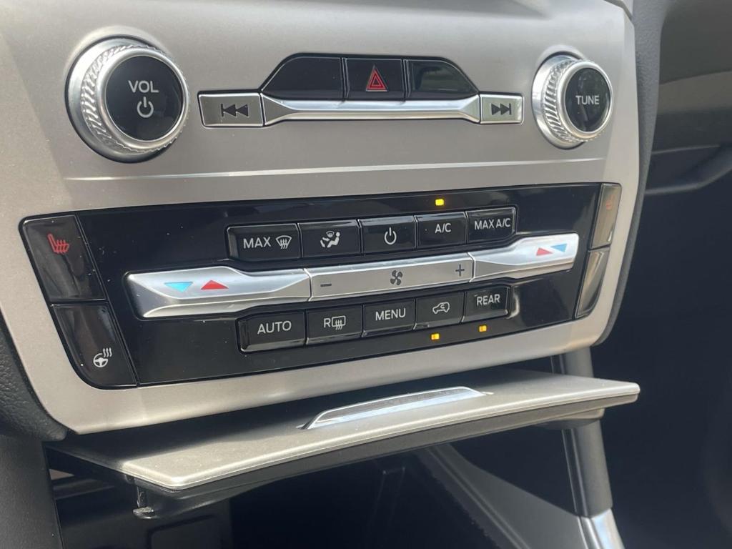 used 2024 Ford Explorer car, priced at $28,999