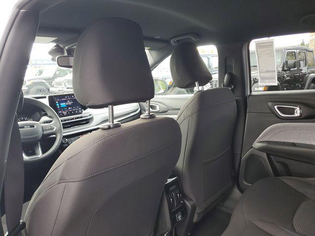 new 2025 Jeep Compass car, priced at $27,217