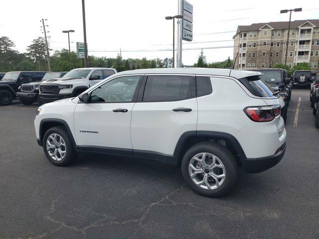 new 2025 Jeep Compass car, priced at $27,217