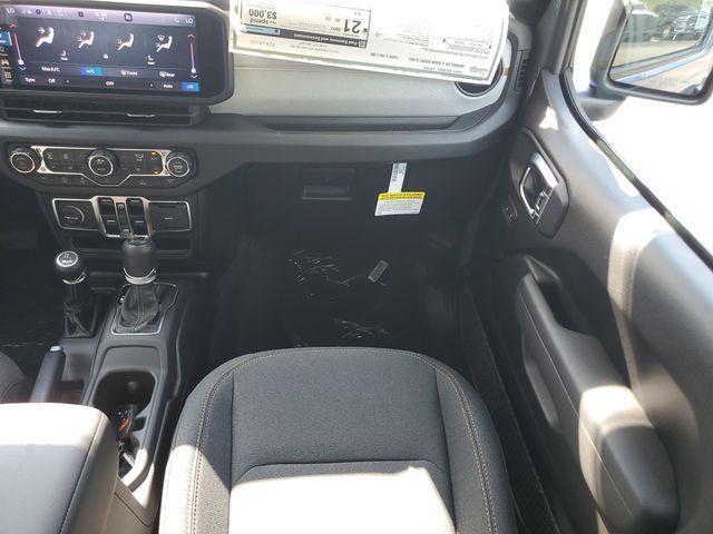 new 2025 Jeep Wrangler car, priced at $39,262