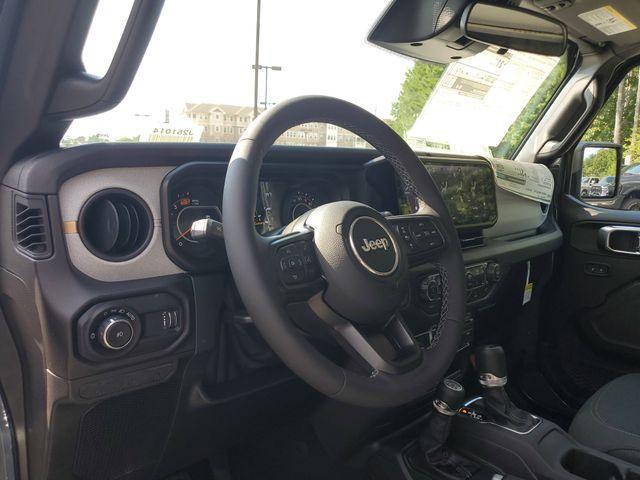 new 2025 Jeep Wrangler car, priced at $39,262