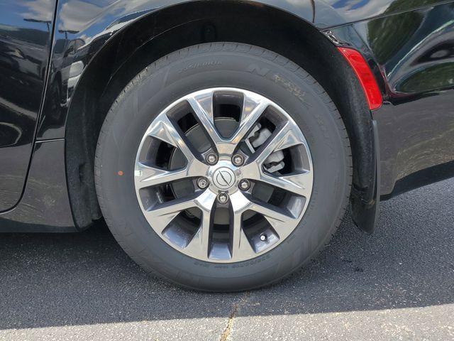 new 2025 Chrysler Pacifica Hybrid car, priced at $47,088
