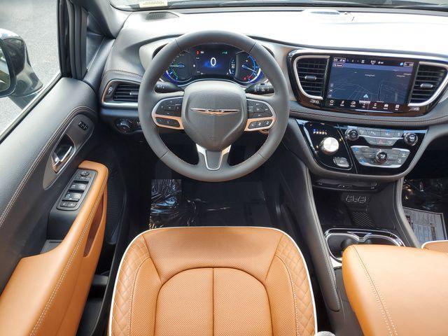 new 2025 Chrysler Pacifica Hybrid car, priced at $47,088