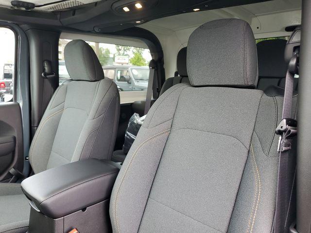 new 2025 Jeep Wrangler car, priced at $36,889