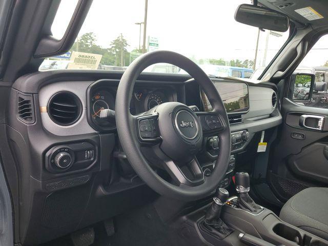 new 2025 Jeep Wrangler car, priced at $36,889