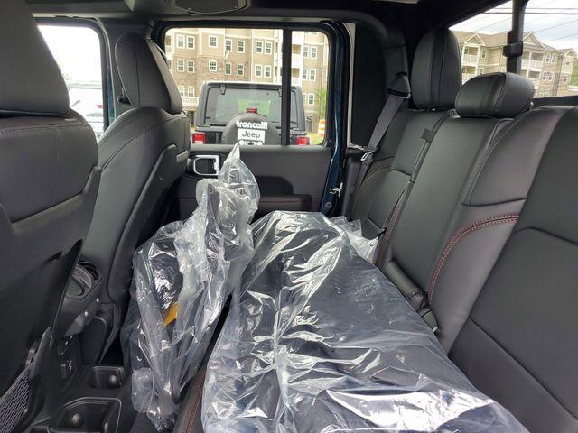 new 2025 Jeep Gladiator car, priced at $61,090