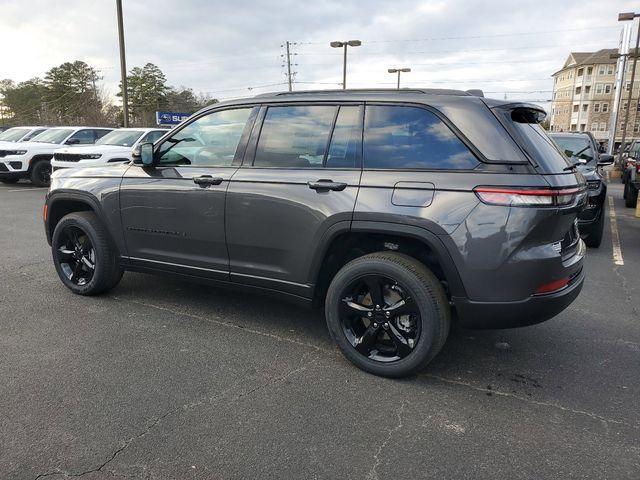 new 2025 Jeep Grand Cherokee car, priced at $42,425