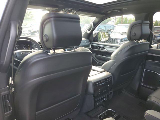 new 2025 Jeep Wagoneer L car, priced at $70,022