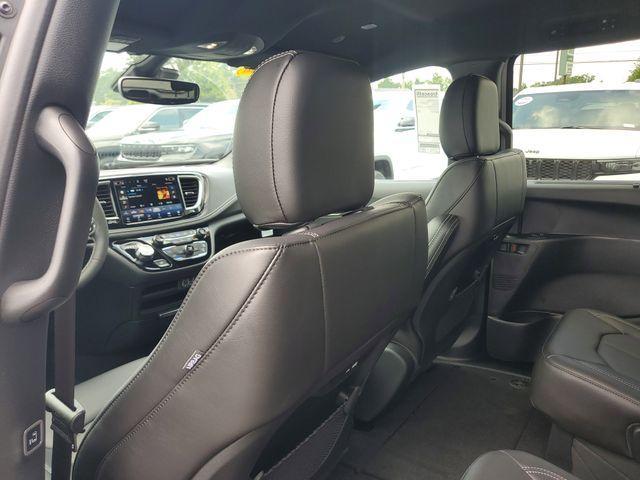 new 2025 Chrysler Pacifica car, priced at $40,199