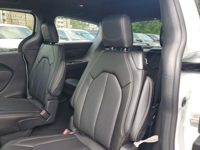 new 2025 Chrysler Pacifica car, priced at $40,199