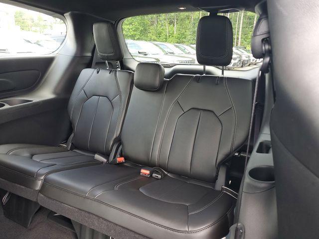 new 2025 Chrysler Pacifica car, priced at $40,199