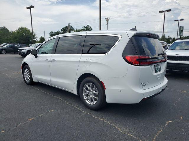 new 2025 Chrysler Pacifica car, priced at $40,199