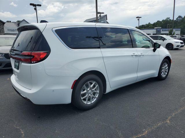 new 2025 Chrysler Pacifica car, priced at $40,199