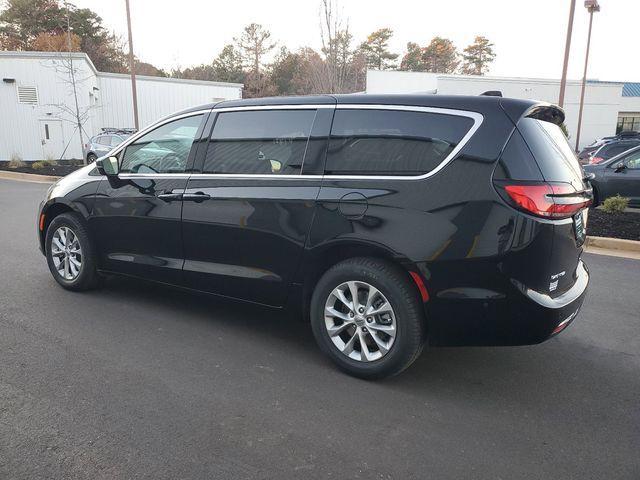 new 2025 Chrysler Pacifica car, priced at $47,549