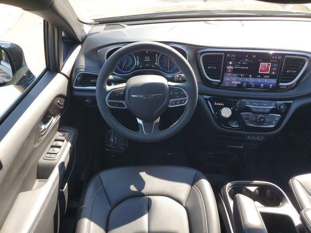 used 2025 Chrysler Pacifica car, priced at $36,800