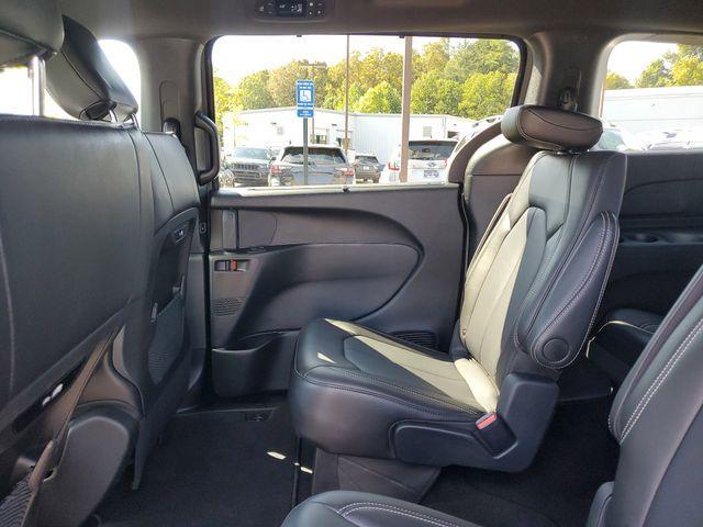 used 2025 Chrysler Pacifica car, priced at $36,800