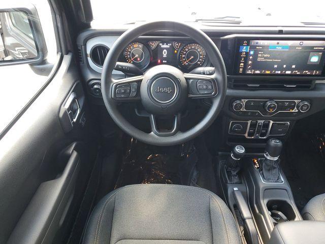 new 2025 Jeep Wrangler car, priced at $37,985