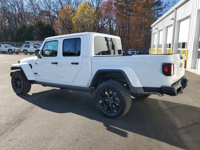 new 2025 Jeep Gladiator car, priced at $38,409