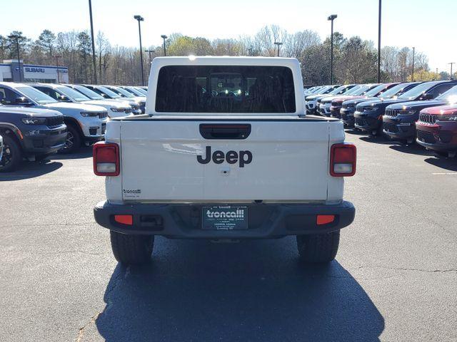 new 2025 Jeep Gladiator car, priced at $37,909