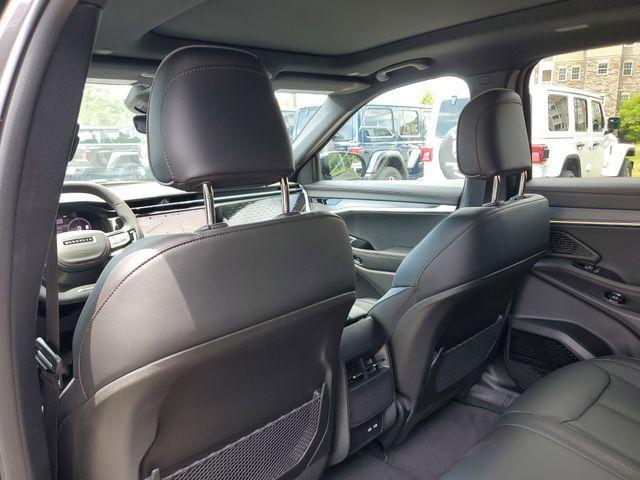 new 2025 Jeep Wagoneer S car, priced at $48,122
