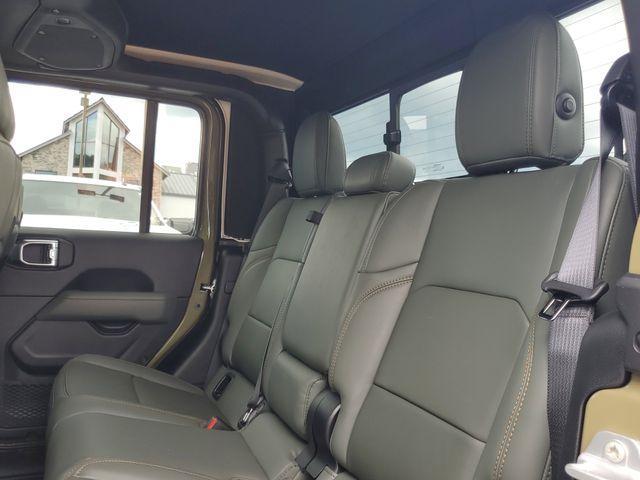new 2025 Jeep Gladiator car, priced at $58,056