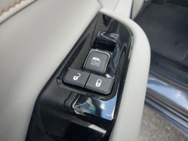 used 2022 Jeep Grand Cherokee car, priced at $40,490