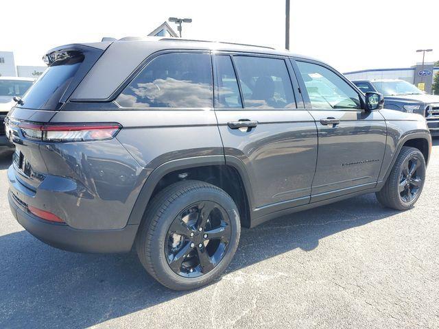 new 2024 Jeep Grand Cherokee car, priced at $37,368