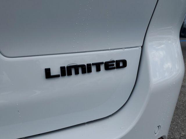 new 2025 Jeep Grand Cherokee L car, priced at $42,383