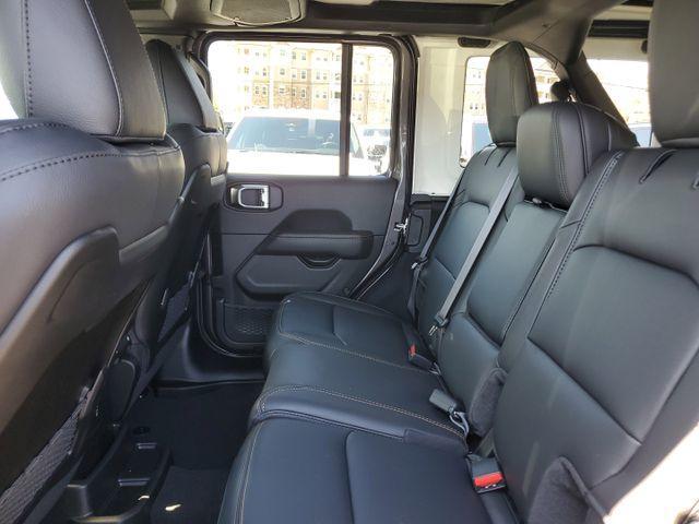 new 2025 Jeep Wrangler car, priced at $51,230