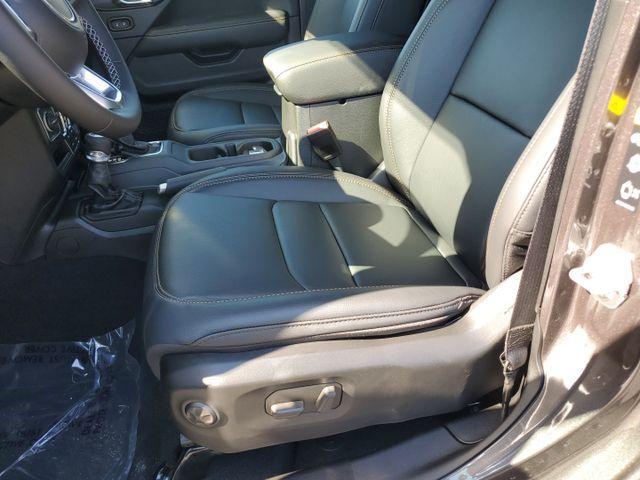 new 2025 Jeep Wrangler car, priced at $51,230