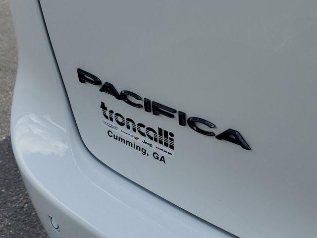 new 2025 Chrysler Pacifica car, priced at $41,321