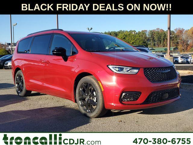 new 2026 Chrysler Pacifica car, priced at $47,656