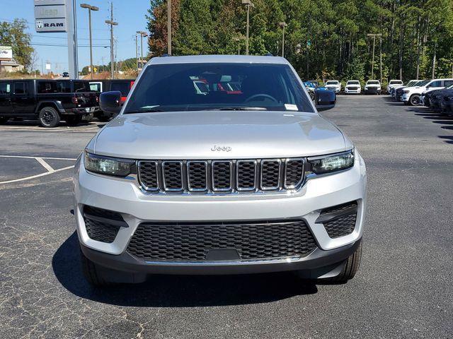 new 2024 Jeep Grand Cherokee car, priced at $35,204