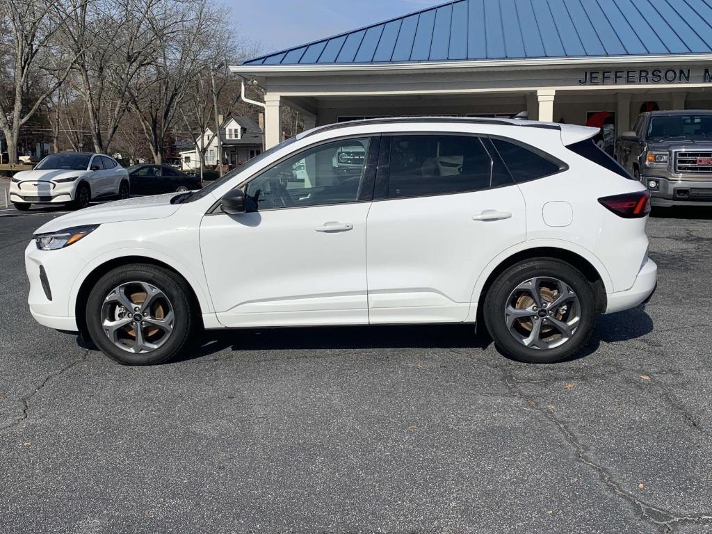 used 2023 Ford Escape car, priced at $22,500