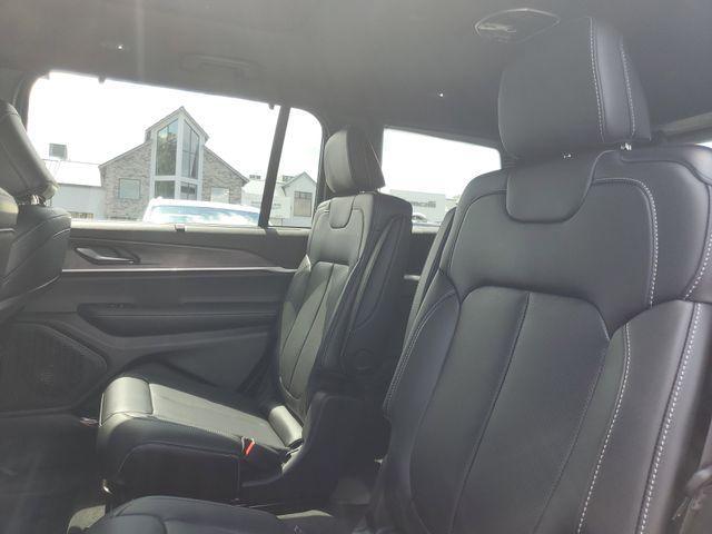 new 2025 Jeep Grand Cherokee L car, priced at $43,677