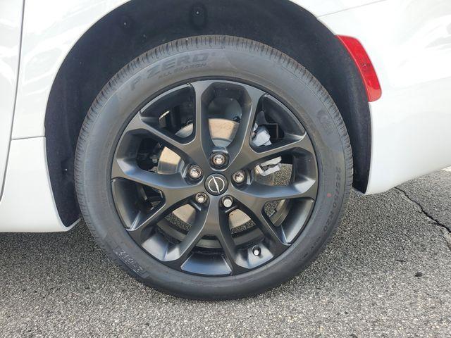 new 2026 Chrysler Pacifica car, priced at $51,168