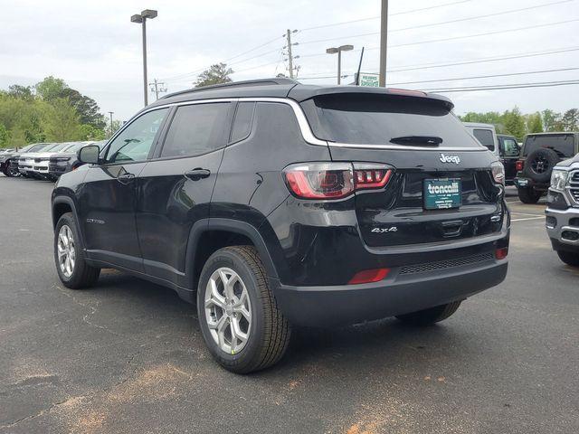 new 2024 Jeep Compass car, priced at $27,124