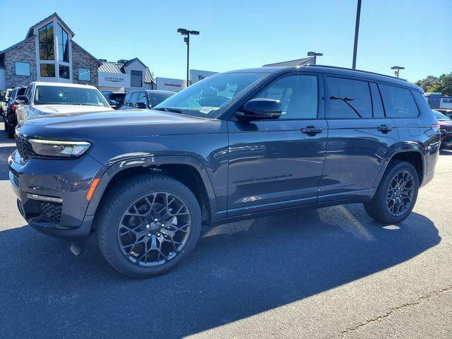 new 2025 Jeep Grand Cherokee L car, priced at $62,975