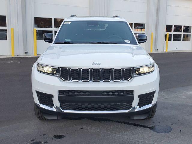 new 2025 Jeep Grand Cherokee L car, priced at $35,200